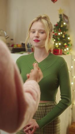 Found A Homeless Billionaire Husband for Christmas episode 9