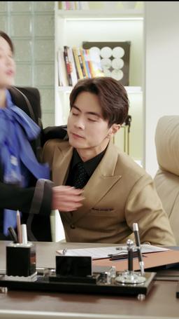 Falling for My Gold-Digger Wife episode 21