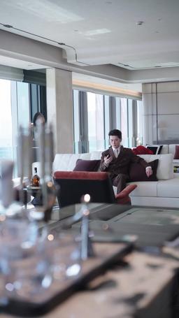 After the Divorce, She Takes It All episode 10