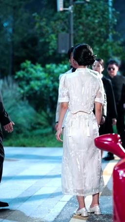 Oops, Roomie, You Picked the Wrong Girl! episode 44