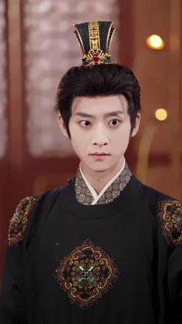 I Crowned My Useless Dad episode 9