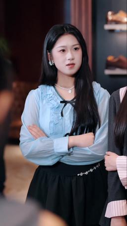 Oops, Roomie, You Picked the Wrong Girl! episode 32