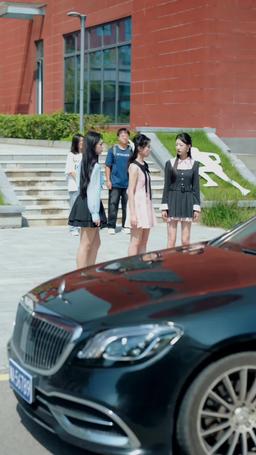 Oops, Roomie, You Picked the Wrong Girl! episode 3