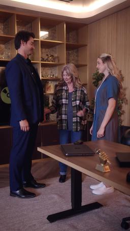 Daisy Tucker and Mr. NYC episode 16