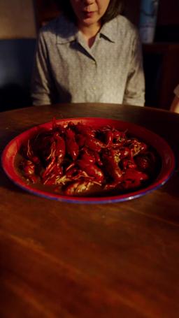 I'm Not Your Typical 70s Housewife episode 25