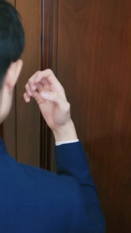 Spoiled by My Fiancé's Uncle episode 2