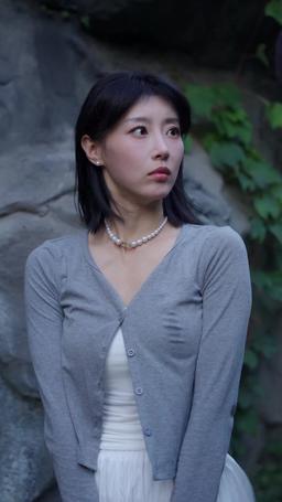 In This Life, Crown Princess Steals the Spotlight episode 11