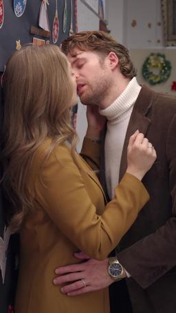 Operation Christmas Trap episode 13